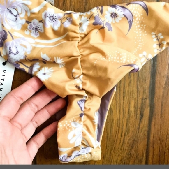 Vitamin A Lou Top Gidget Bottom Bikini Set - Picture 6 of 8